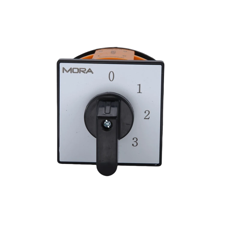 2pólový otočný přepínač